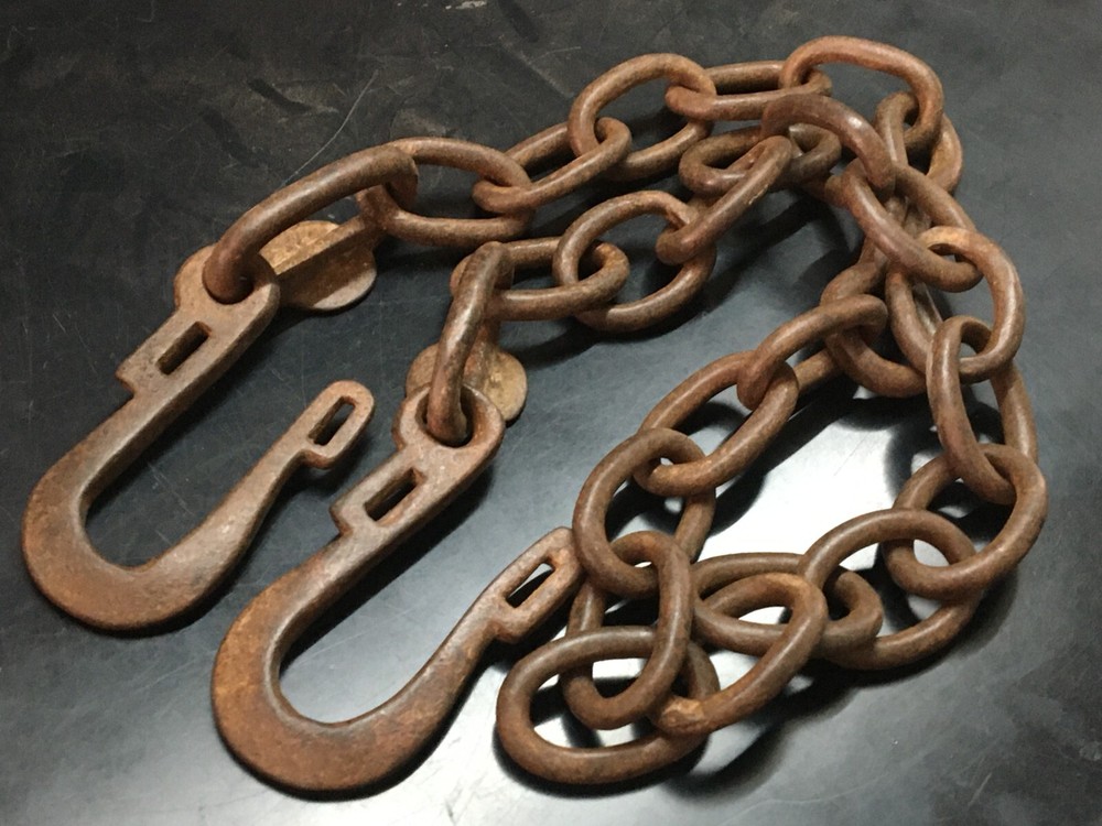 OLD VINTAGE HANDMADE RUSTIC IRON SOLID MULTIPURPOSE HANGING CHAIN WITH TWO HOOK