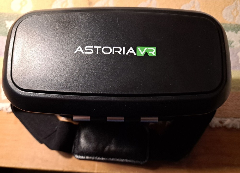 Astoria VR Virtual Reality Headset For Smartphone, 3.5" - 6"
