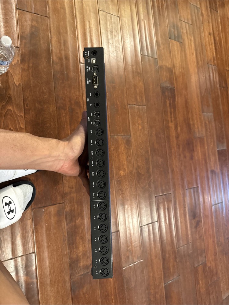 Emagic Unitor 8 / Midi Interface / Rack Mount Pristine Tested Works