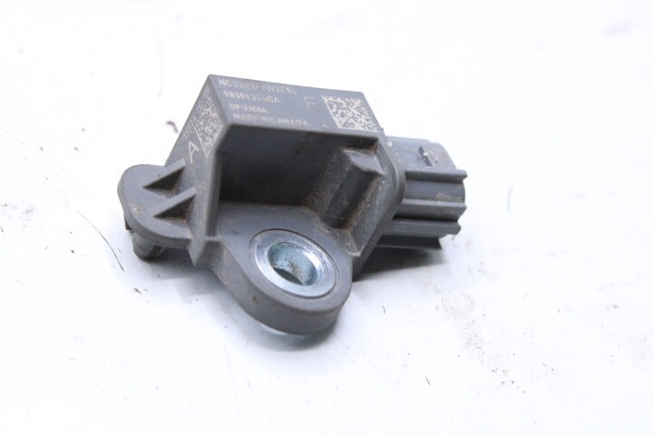 2016 - 2018 maxima front Sensor 98581 3SG0A 985813SG0A oem e48