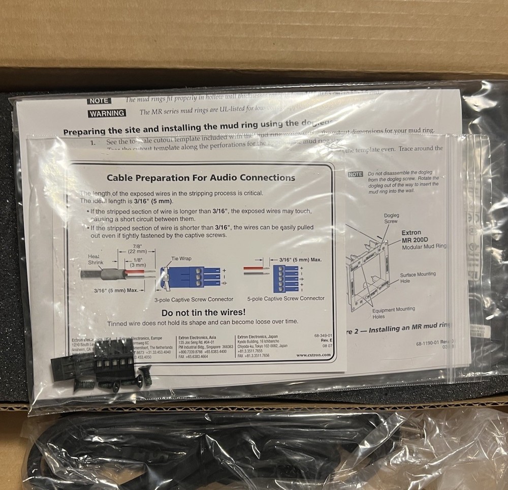 Extron P/2 DA2 WM F 60-376-02