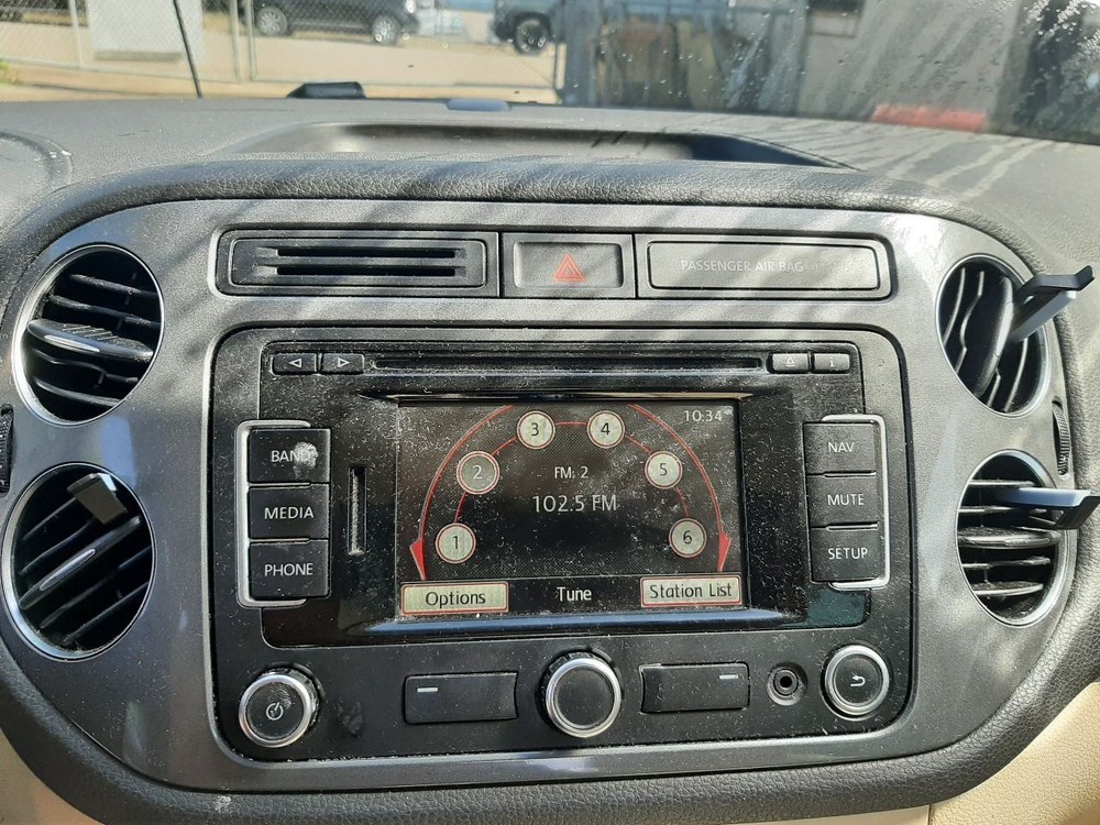 TIGUAN 2013 Headrest 1014243