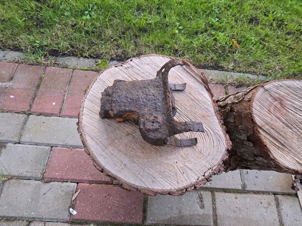 WW2 Accessories MP from the German bunker relic.
