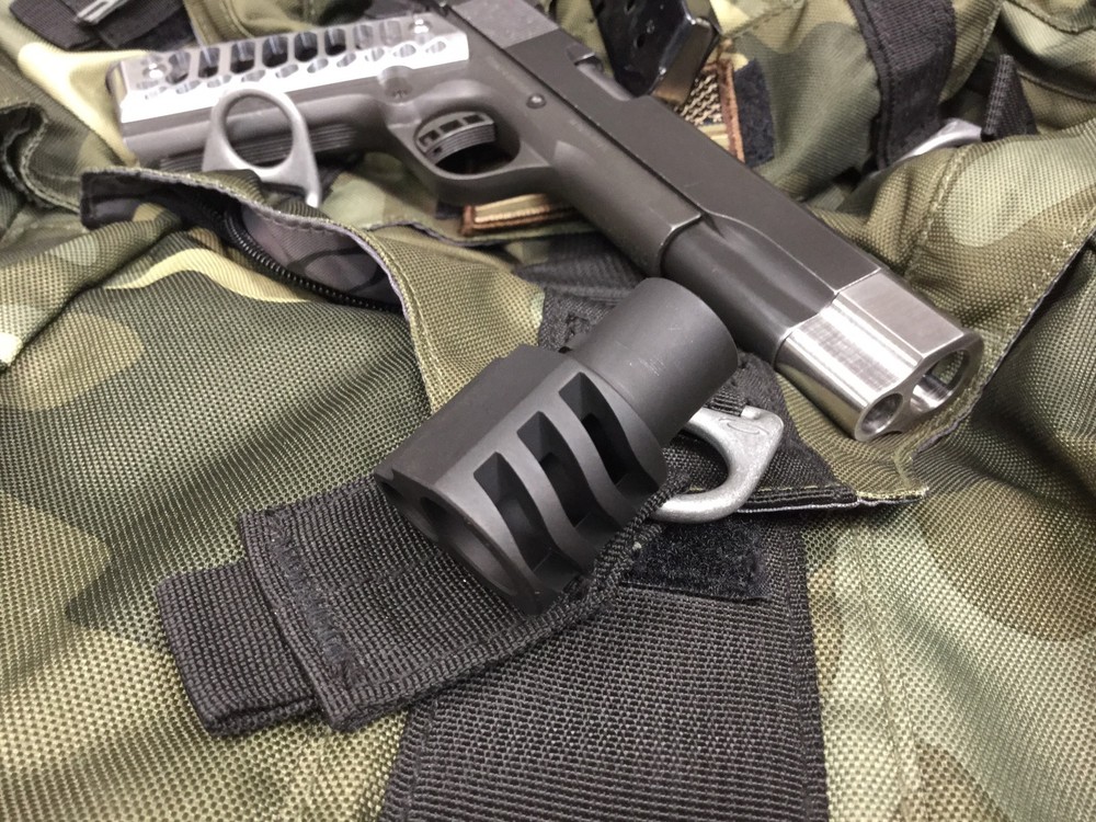 1911 .45 acp Mil-Spec muzzle brake BLACK PREDATOR compensator + FREE SPRING PLUG