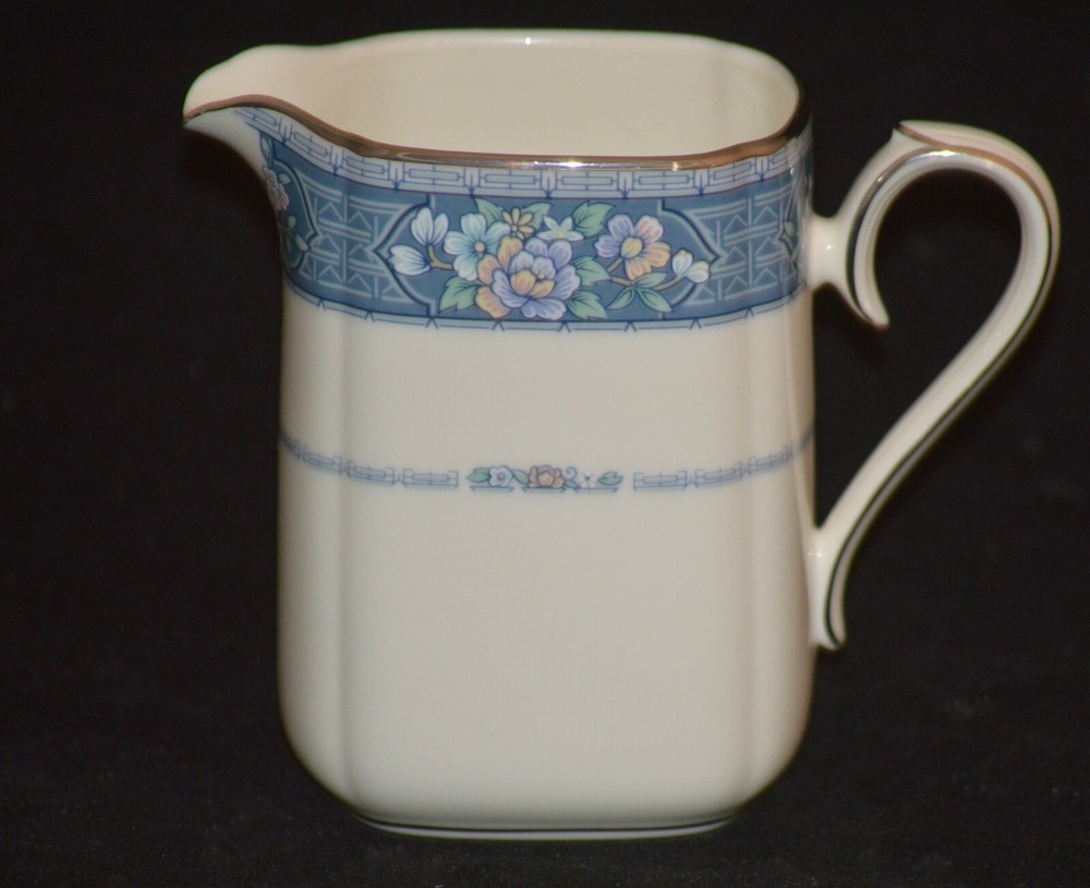 NORITAKE BONE CHINA CREAMER RANDOLPH PATTERN 9721
