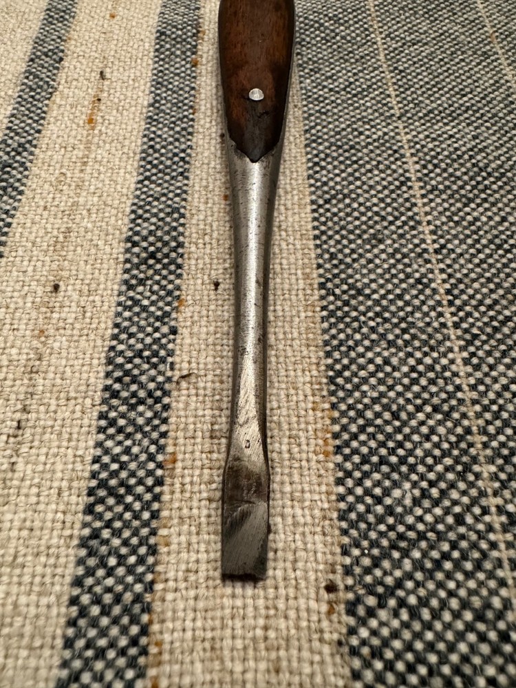 Perfect Handle Old Split Wood Screwdriver - Small - Unmarked Old