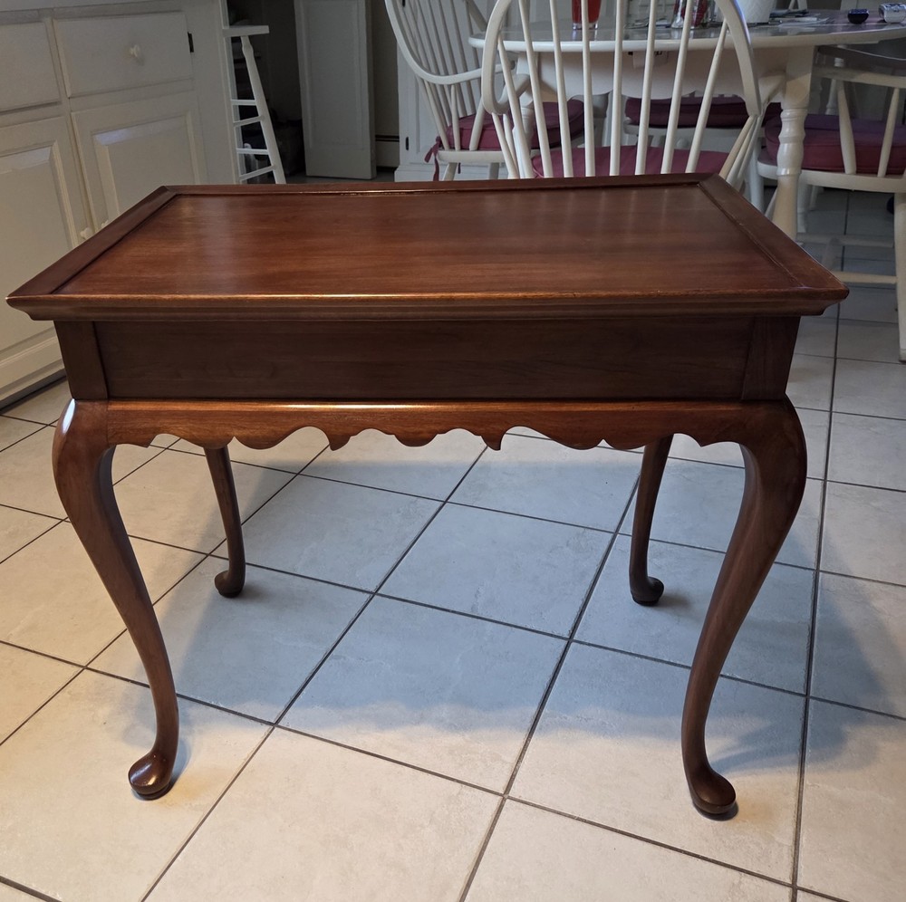 Vintage Harden Queen Anne Cherry Tea Table