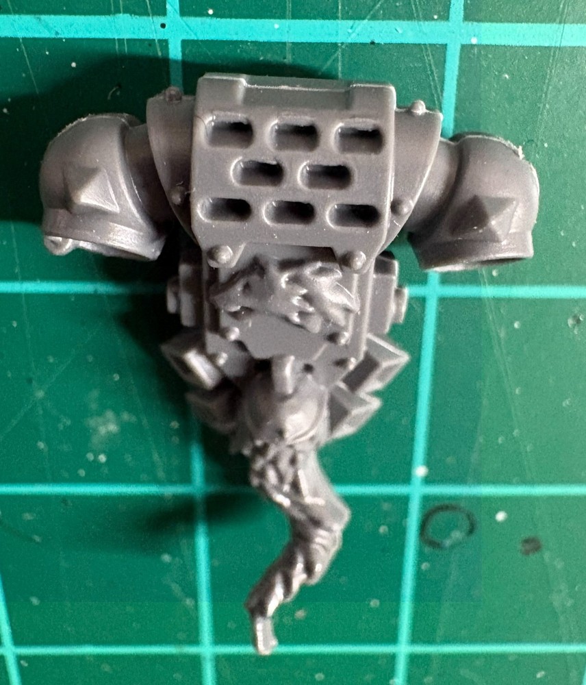Space Wolves Backpack Type A | Wolf Tail Unique Bit | Warhammer 40K Kitbash