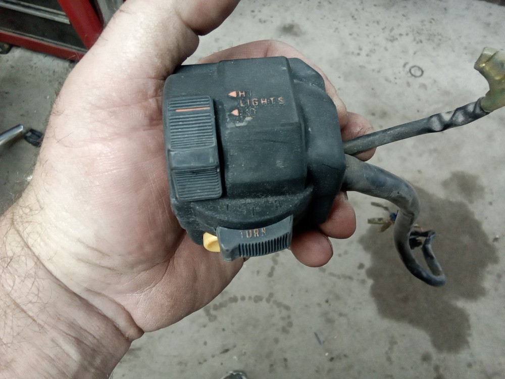 80 Honda GL1100 Goldwing Left Side Handlebar Bar Control Switch OEM