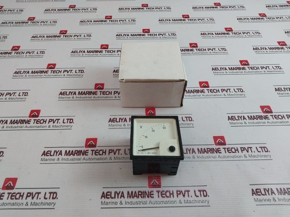 Meco- V M172 Analog Voltmeter 0 – 30 V