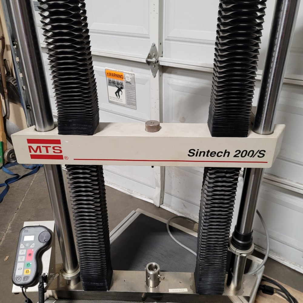 MTS SINTECH 200/S Tension Compression Material Testing Machine System 60ipm, 5kN