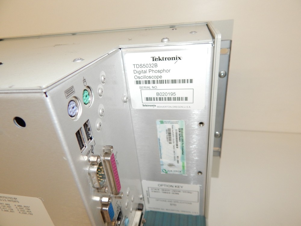 ^^ TEKTRONIX TDS5032B DIGITAL PHOSPHOR OSCILLOSCOPE (CCY4)