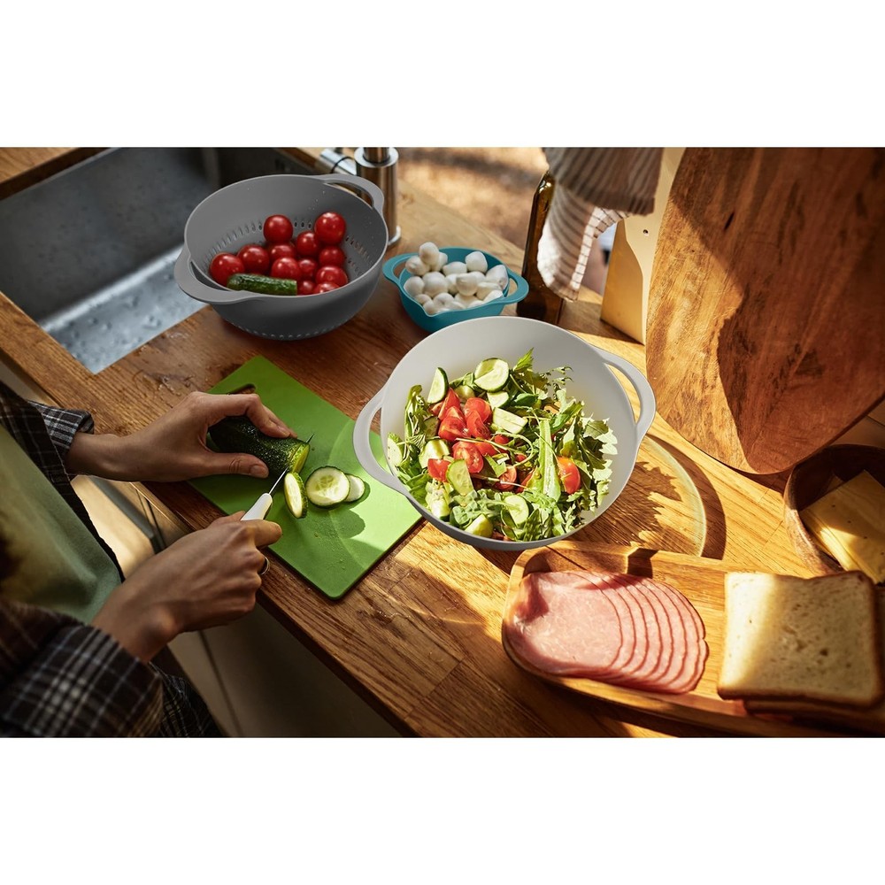 Mixing Bowls for Kitchen, 13 Piece Plastic Nesting Bowls Set Includes 2 Mixin...