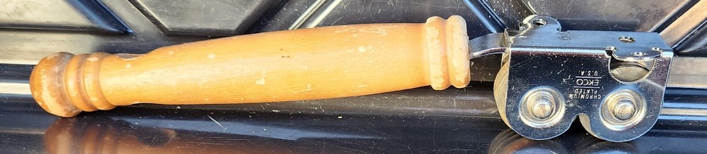 Vintage Ekco Pull Through Chrome Plated w/ Wood Handle Knife Sharpener (EUC)