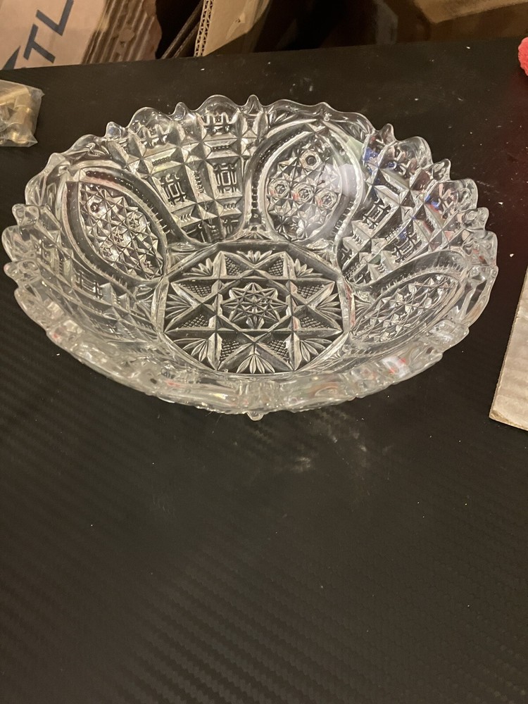 Clear Glass Dish 8 Point Bottom DWK132