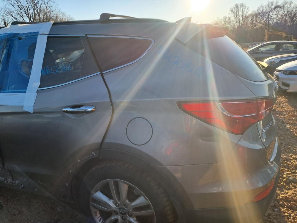 SANTA FE 2015 Glove Box 4899342