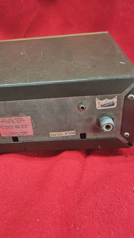 Johnson Messenger 250 23 Channel Base Station CB & Pace Mic. Untested, Powers On