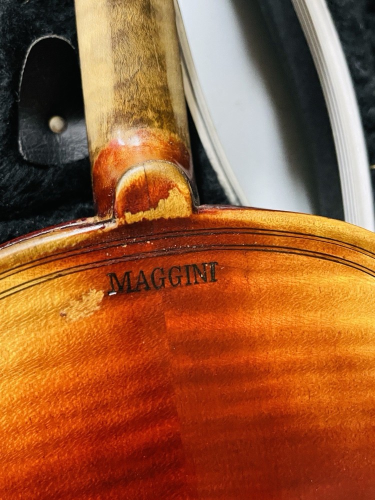 Maggini Violin 4/4 Doble Yarda