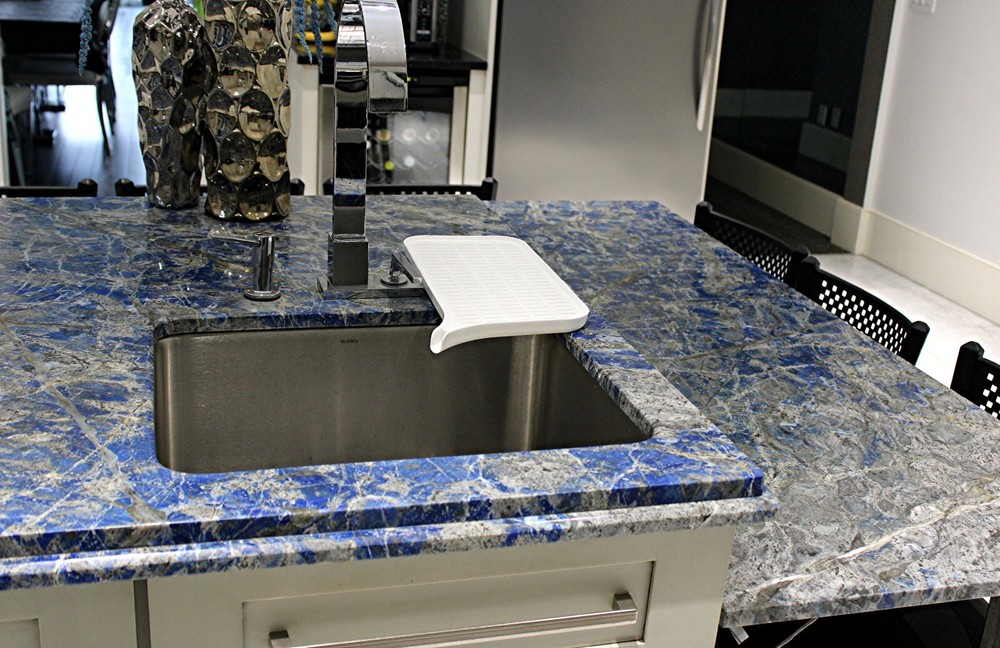 Multi-Purpose Kitchen Draining Sink Tray with Draining Spout - BPA-Free