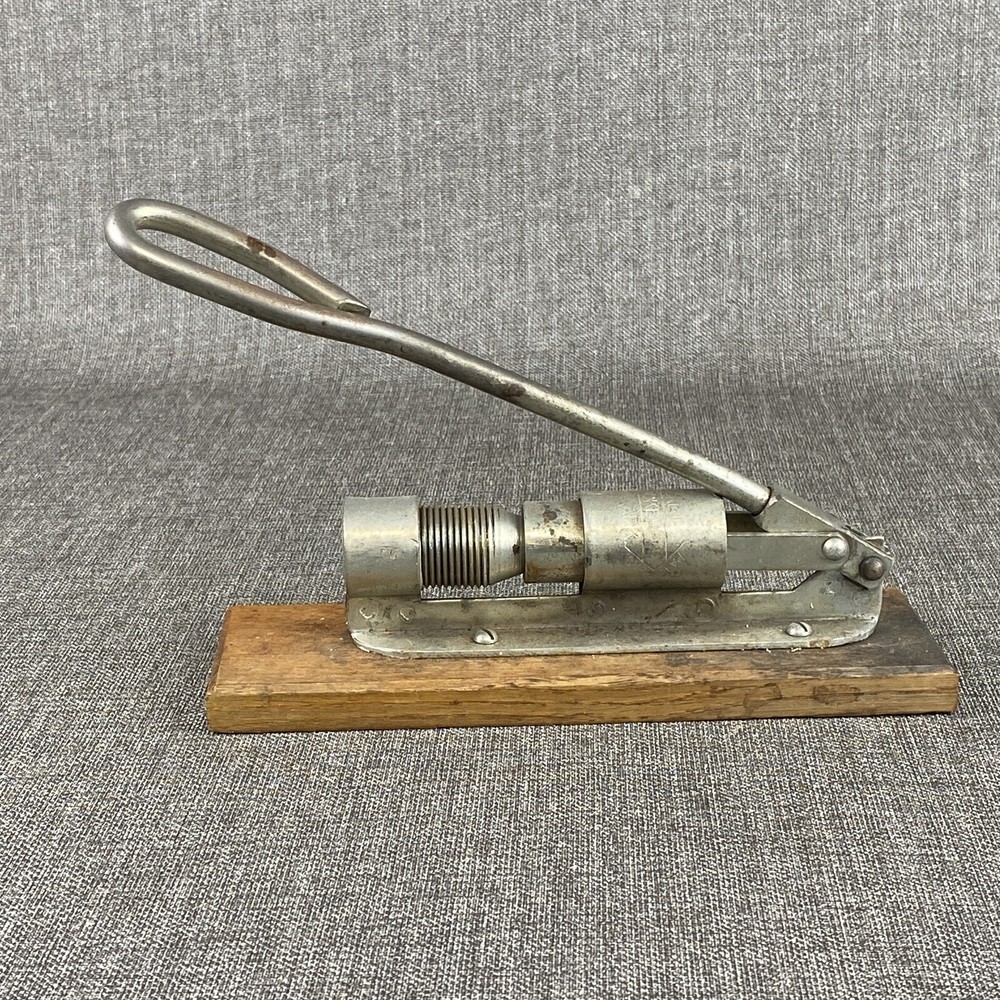 Vintage Reed's Rocket Nut Cracker Little Rock AR Pecans Walnuts