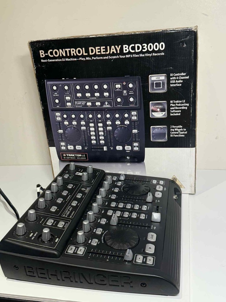 Behringer B‑Control Deejay BCD3000
