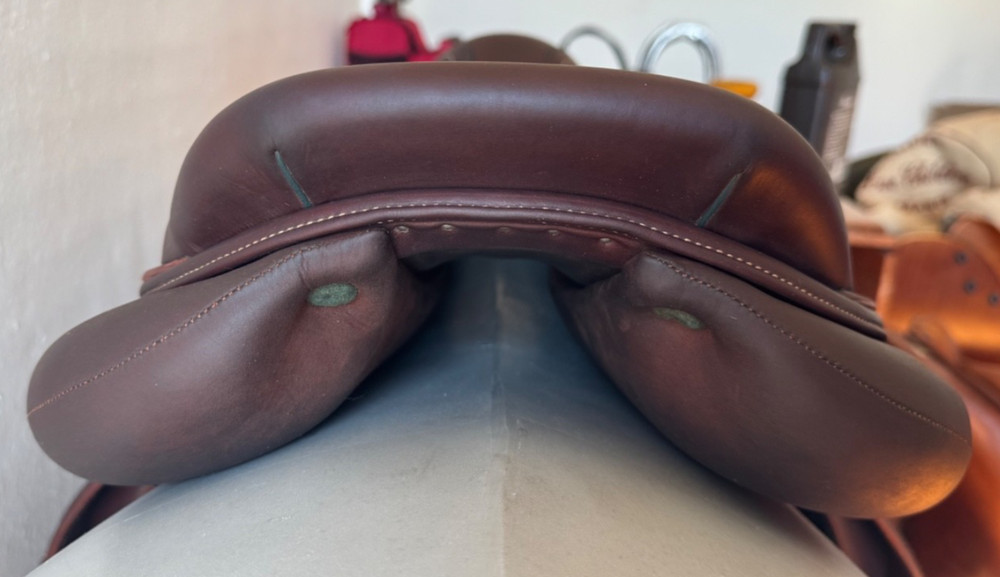 18" Devoucoux Biarritz S Saddle - 2017 - 2A - Full Buffalo - MINT!