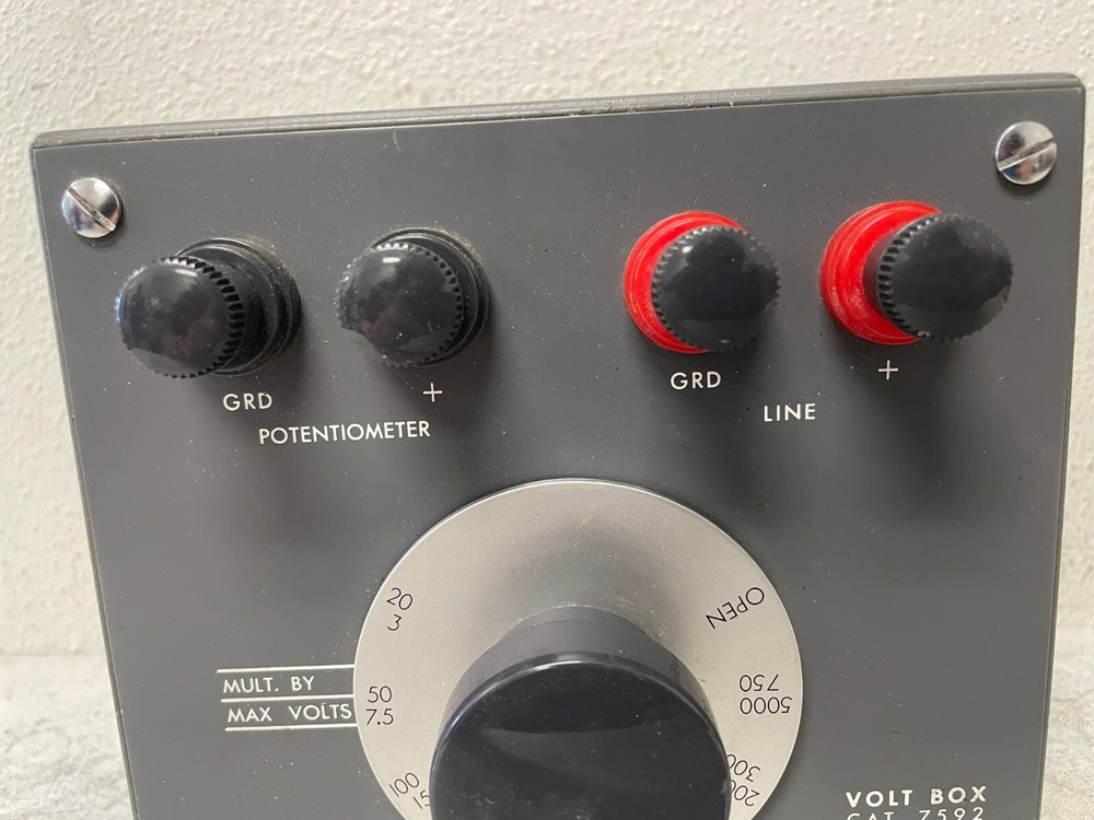 Leeds & Northrup 7592 Multi-Range Volt Box – Vintage Test Equipment