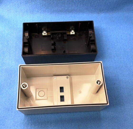 GENERAL ELECTRIC ENCLOSURE SURFACE CAT NO: SFS05