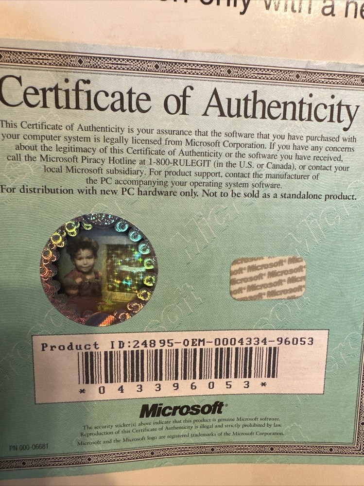 Microsoft Windows 95 User Manual w Certificate of authenticity