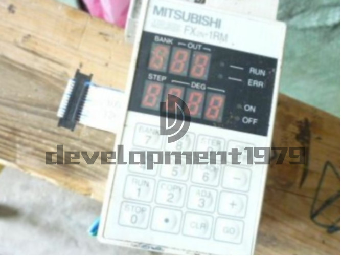 ONE USED  Mitsubishi PLC Keypad Programmer FX2N-1RM