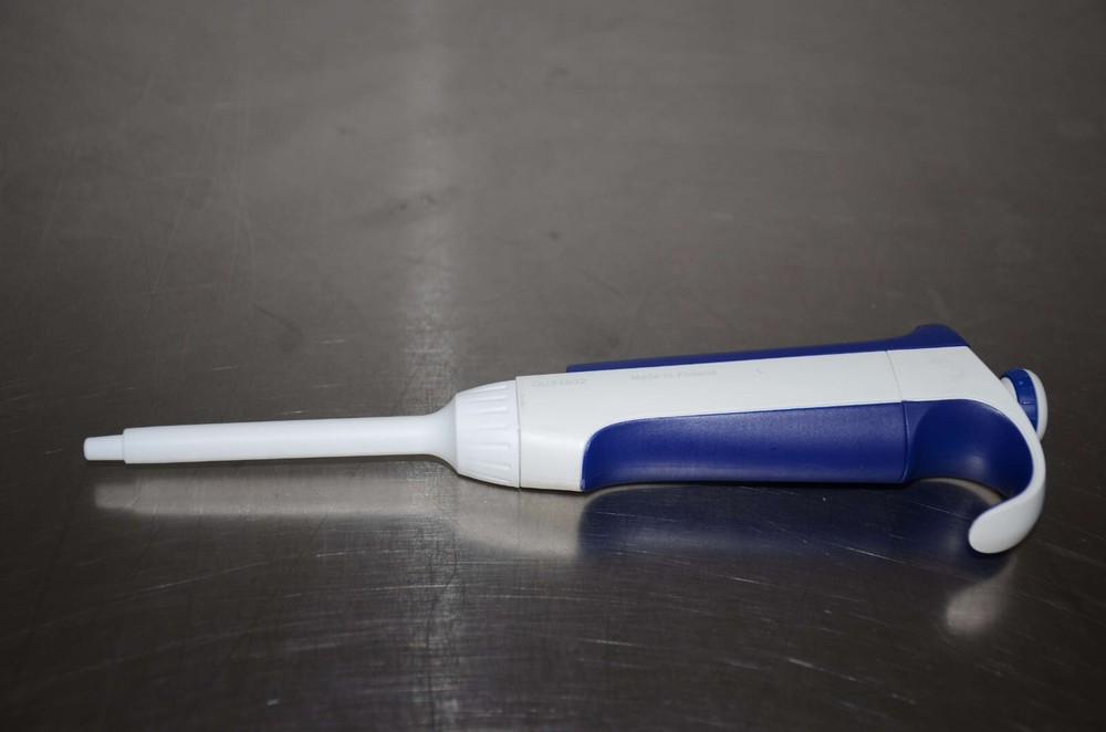 Fisherbrand Pipette 2-20uL Elite