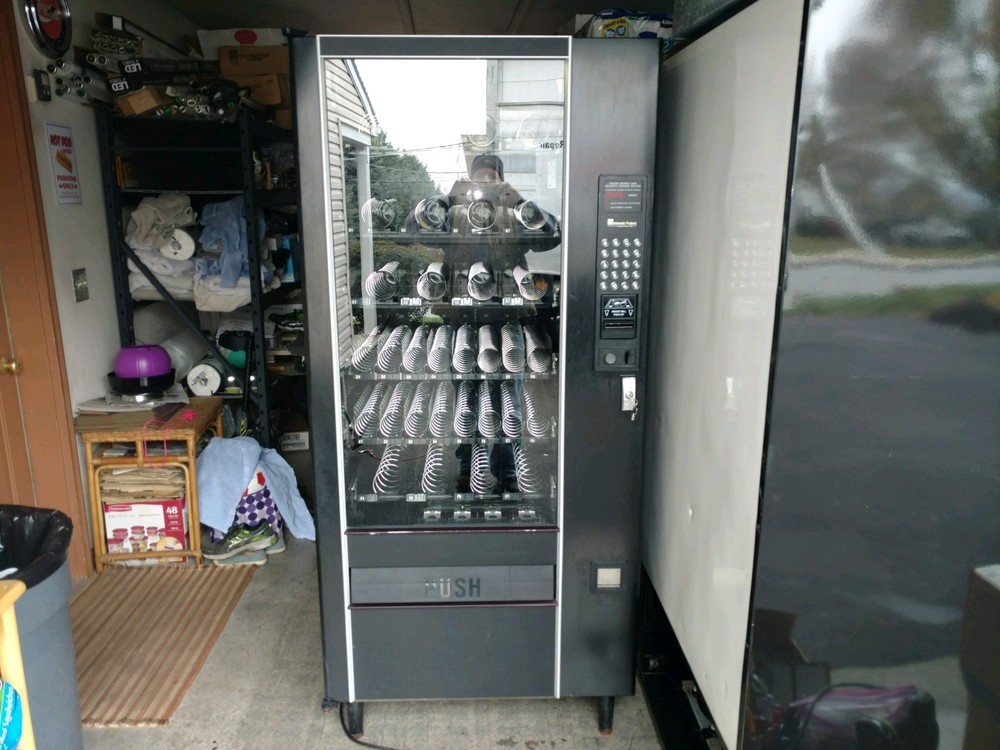 (AP) AUTOMATIC PRODUCTS 112, 113, LCM & 123 SNACK MACHINE COIN RETURN BUTTON
