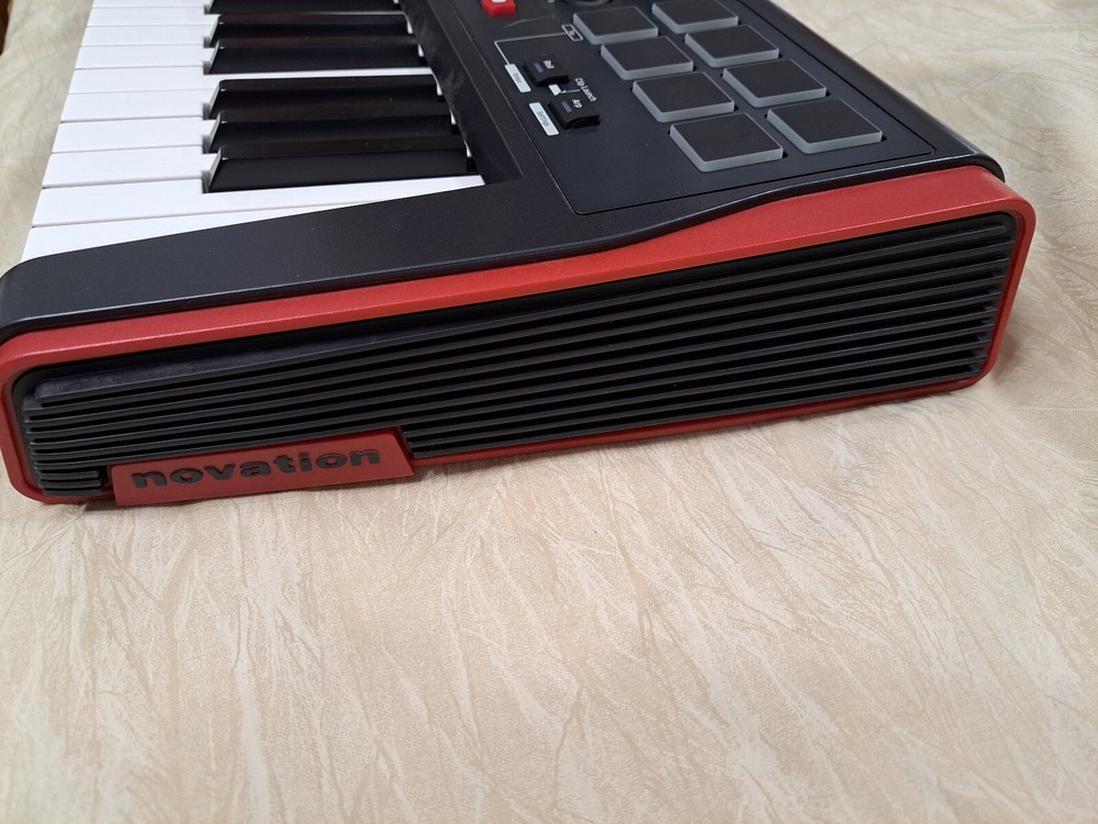 Novation Impulse 25 Controller Keyboard (used)