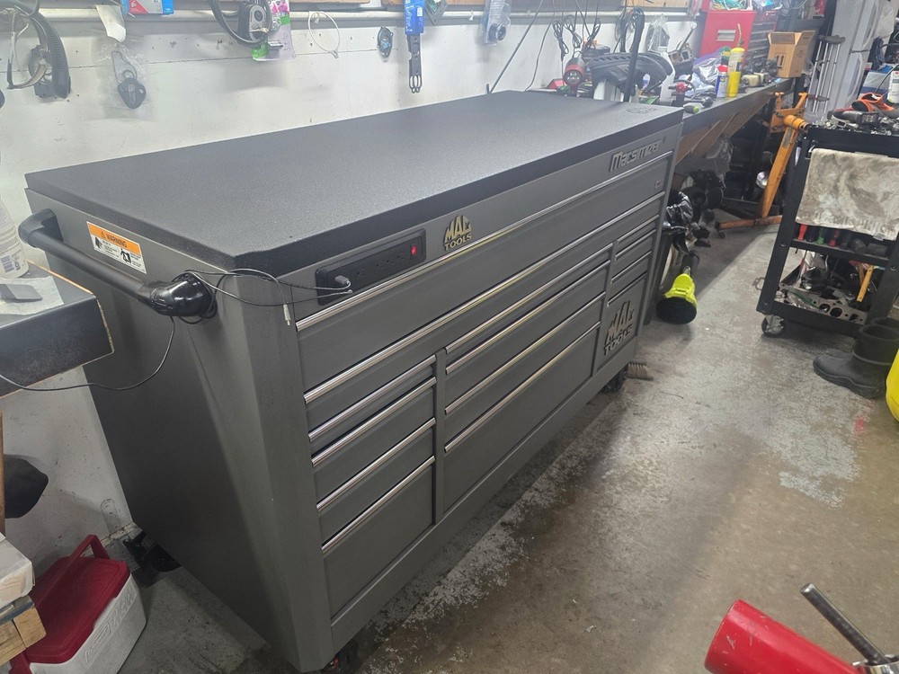 MAC tool box Macsimizer With Power And Locking Drawers