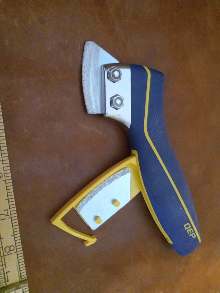 Qep Cement Board Diamond Cutter W/ Extra Blade In Handle