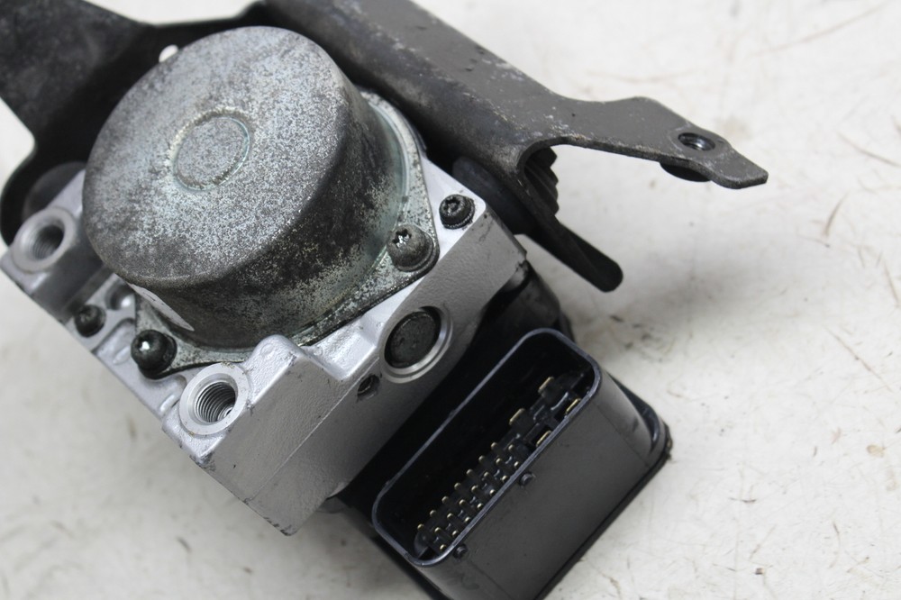 2012 VICTORY CROSS ROADS CUSTOM ABS PUMP UNIT MODULE