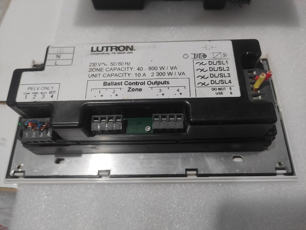 LUTRON GRAFIKintegrale 4 ZONE LIGHTING SCENE CONTROLLER 230V AC