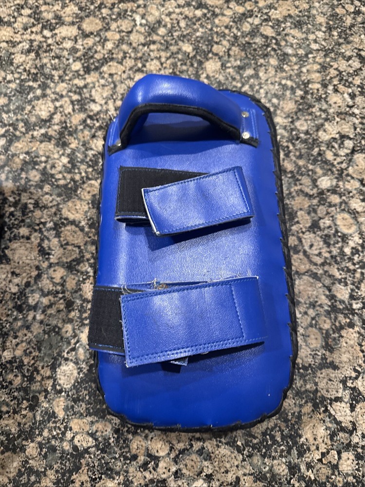 GTMA, Muay Tie , Kick Pads