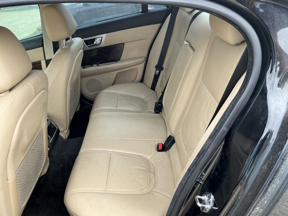 XF 2013 Glove Box 5014996