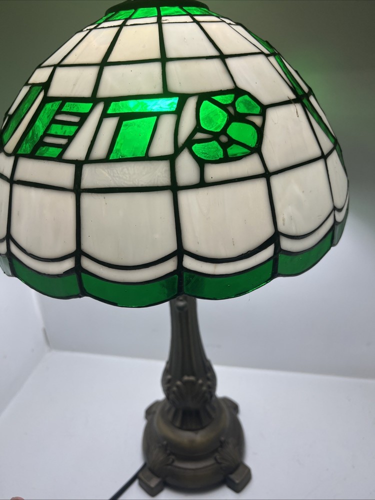 Jets table lamp tiffany style works great shape