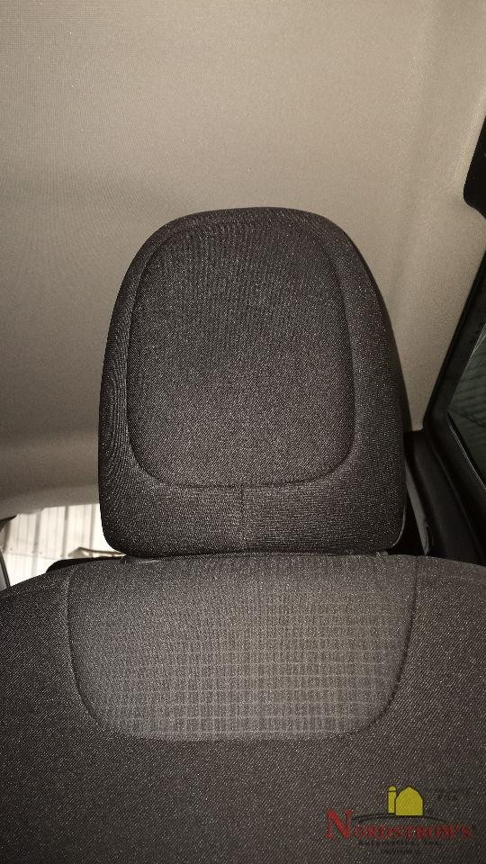 2015 Jeep Cherokee Driver Front Headrest Only Black Cloth