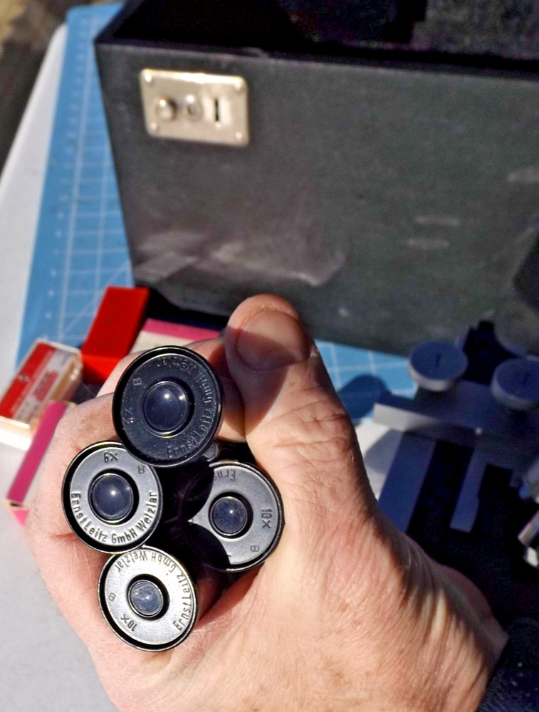 Used Ernst Leitz Wetzlar Microscope w/ case & lens & light