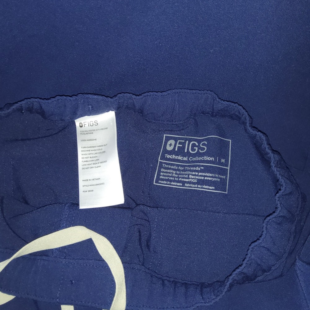 Figs Men’s Dark Blue Scrub Set Medium Pants Small Top Technical Collection