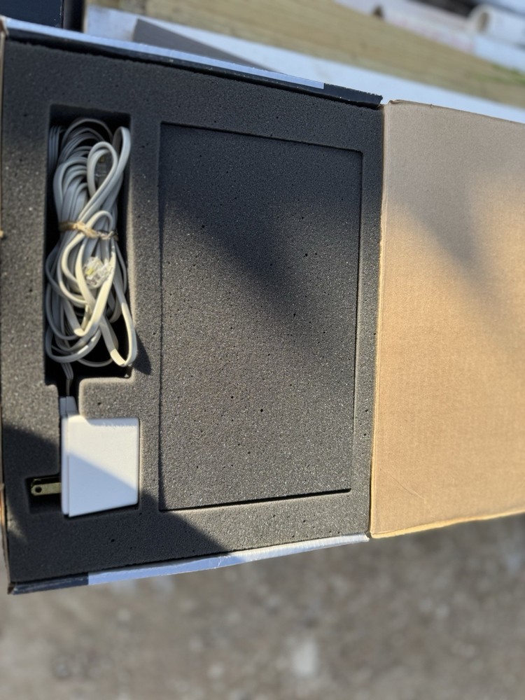 VINTAGE APPLE COMPUTER MODEM 300 MODEL A9M0300