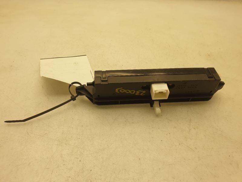 04-06 TOYOTA CAMRY LE INTERIOR CLOCK DISPLAY SCREEN