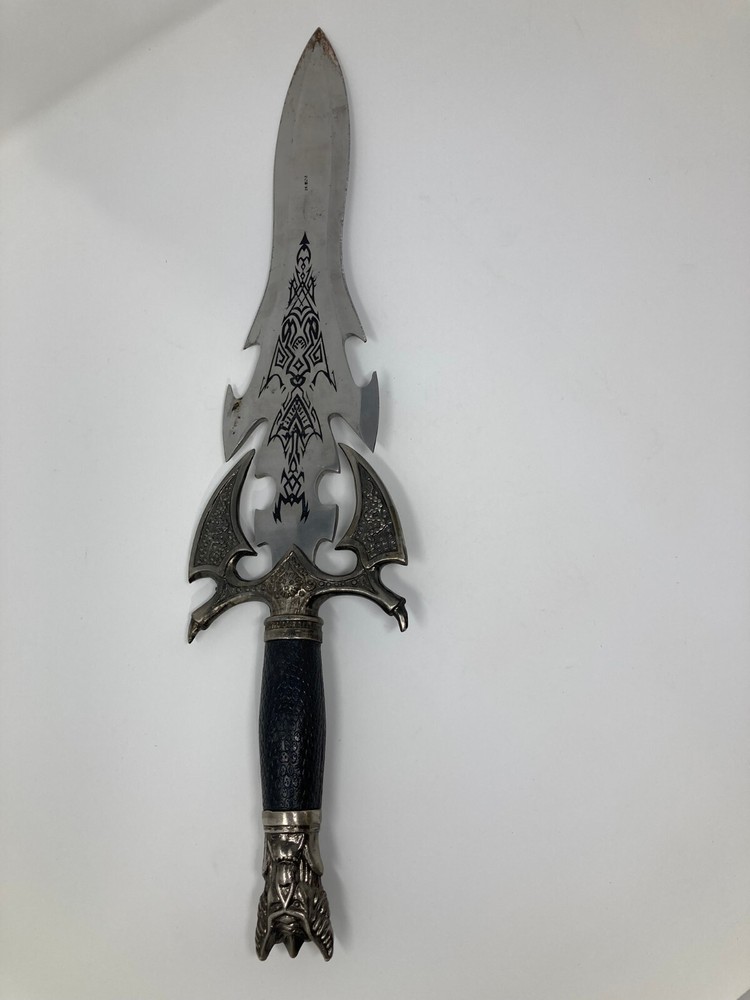dagger knife