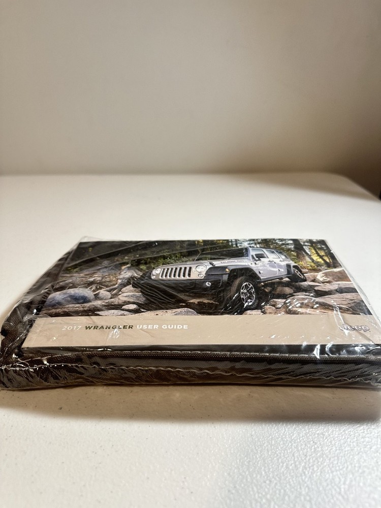 2017 Jeep Wrangler Owner's Manual Set