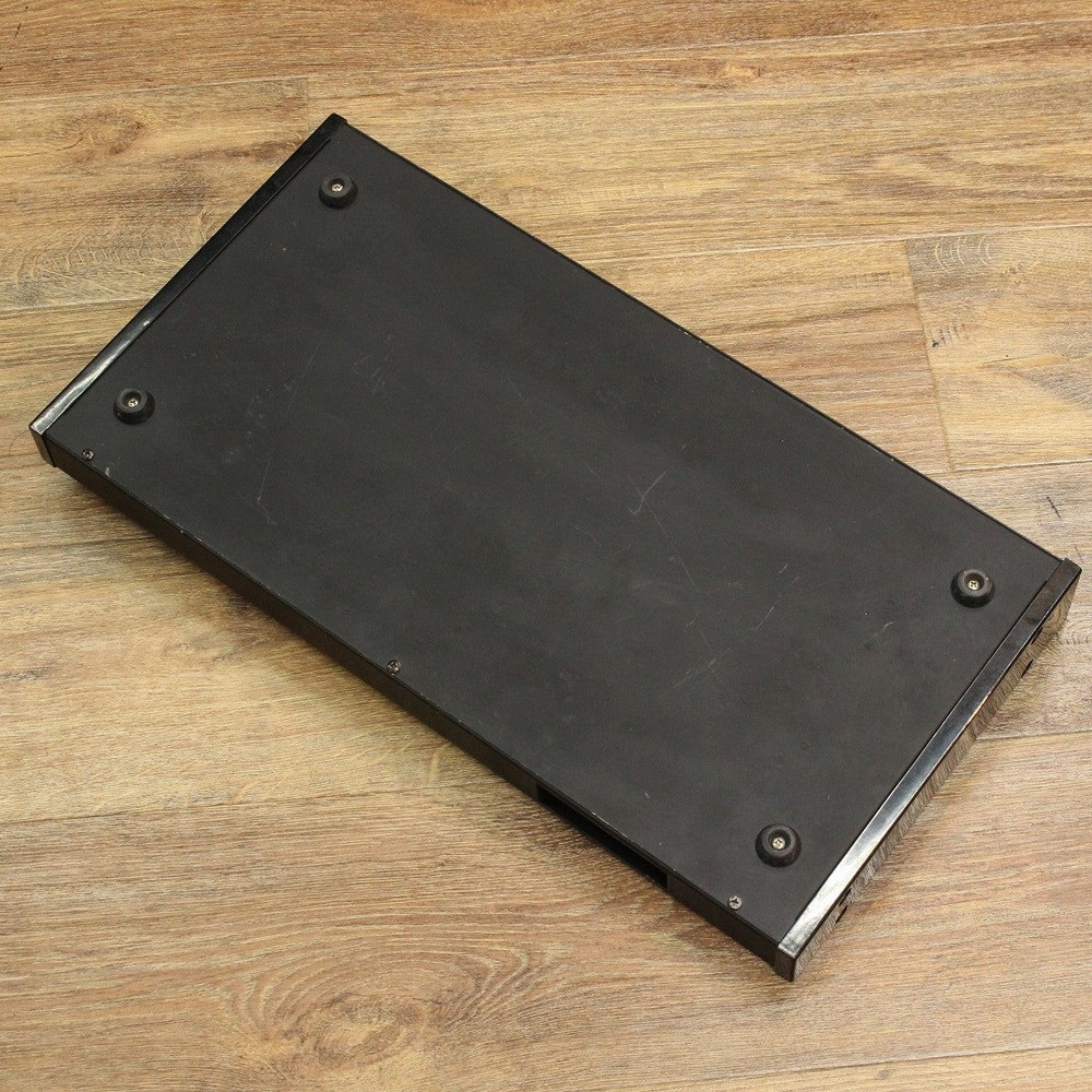 SEQUENTIAL CIRCUITS TOM [02541]