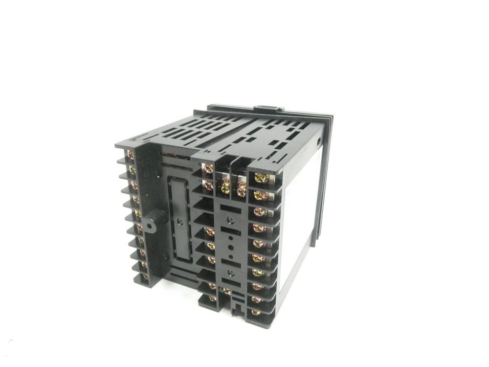 Omron E5AK-TPRR2 Temperature Controller 100-240v-ac