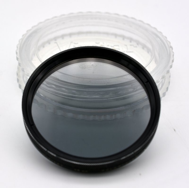 VIVITAR 58mm POLARIZING FILTER AND PLASTIC CASE, JAPAN